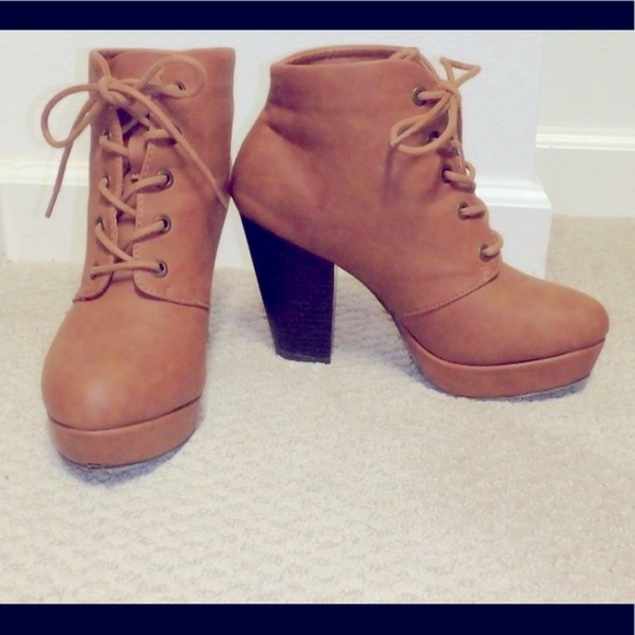 Ankle booties - Picture 4 of 4